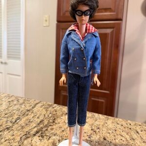 VINTAGE Barbie Brunette BUBBLECUT  Doll American Girl ear greening